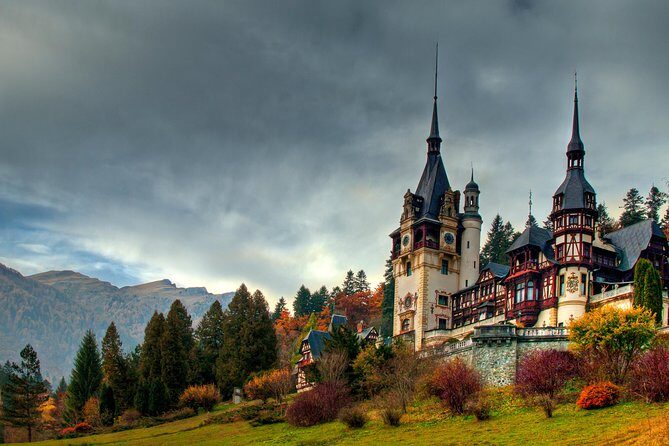 Peles Castle, Bran - Dracula's Castle & Brasov - Day Tour from Bucharest - A full day in the Carpathians: how the 8:00 start really feels