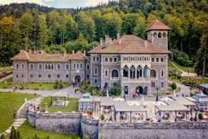 Peles Castle, Cantacuzino Castle and Bran Castle Tour From Brasov - Bran Castle first: the Dracula vibe, plus the real fortress feel