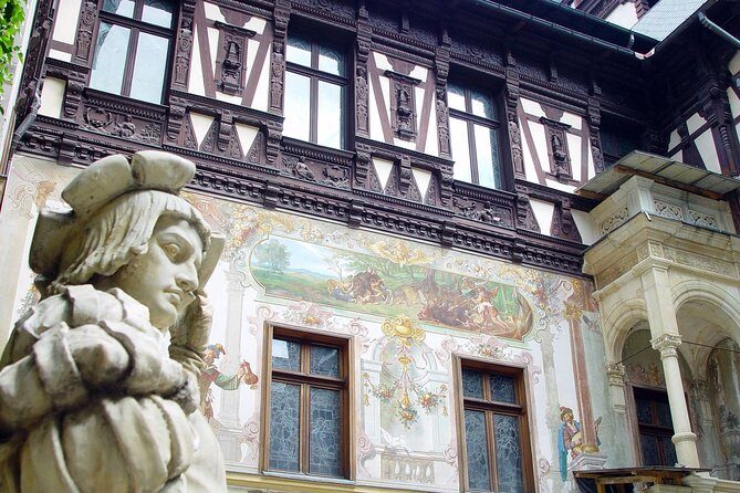 Peles Castle Skip-The-Line Guided Tour - The guided walkthrough: what happens during your 60 minutes