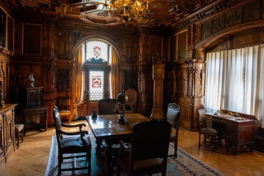 Peles, Dracula's Castles & Brasov: Private Day Trip & Pickup - Guide Quality Is the Difference: What to Look For