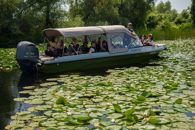 PRIVATE 4-5h speedboat tour to the village Mila23 - Quick takeaways before you go