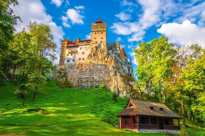 Private Full Day Trip to Peles & Bran (Dracula’s) Castles &Brasov - Getting to Peliș, Bran, and Brașov without losing your mind