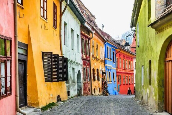 Private Tour from Bucharest to Transylvania- 2 Days Experience - Brașov medieval town: the pivot point of your trip