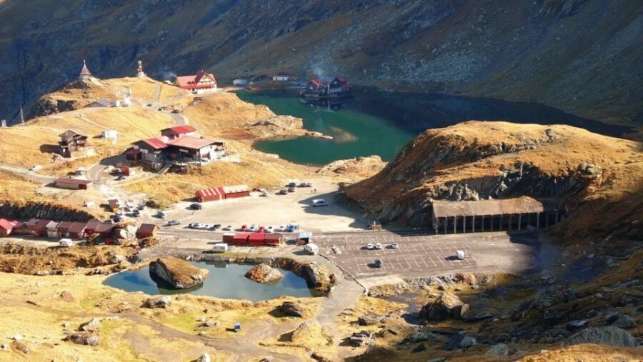 SB05 - Carpathian Heights: Hiking to Bâlea Cascada & Lake - Bâlea Glacier Lake: the reward is the view and the quiet