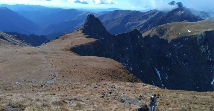 SB05 - Carpathian Heights: Hiking to Bâlea Cascada & Lake - Getting started from Sibiu: smooth, but do not sleep in