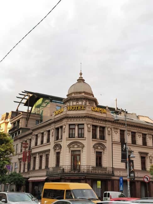 Short Bucharest city tour with live tourguide - Palace of Parliament: what you can see from outside (and what you can’t)