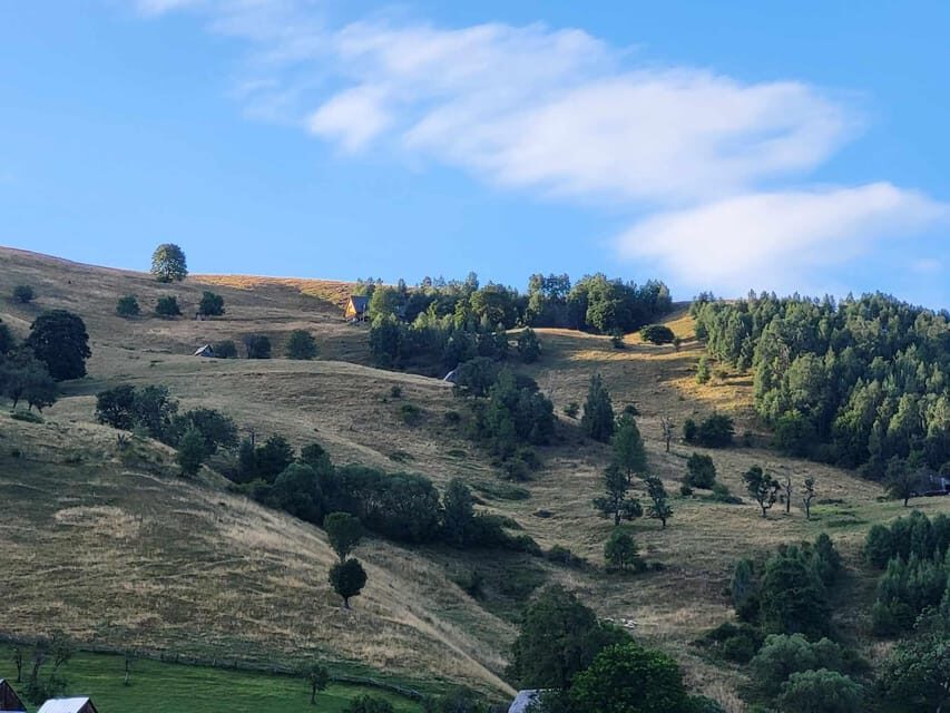 Sibiu: Cindrel Mountains Hike with Traditional Brunch - Parcare Thalia pickup and the smooth start in Sibiu County