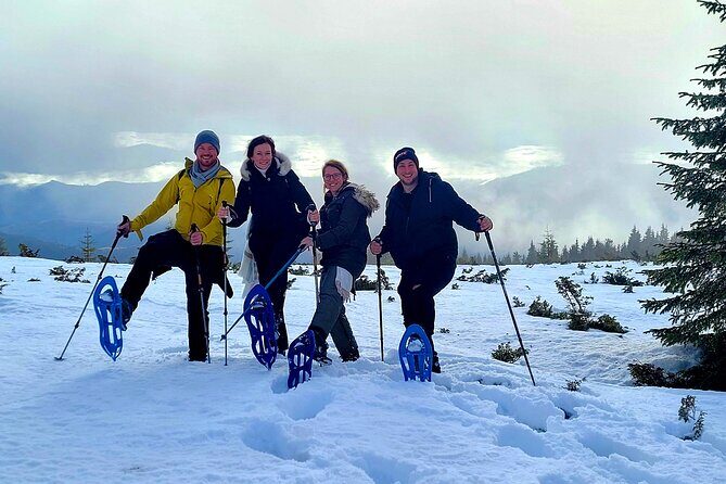 Snowshoeing Fun Tour from Cluj Napoca - Snowshoes that fit your boots (and why that’s a big deal)