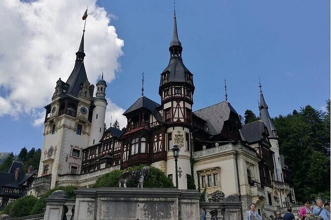 The biggest Salt Mine in Europe and Sinaia in one day - How the Timing Works (And Why 9–10 Hours Is the Real Story)