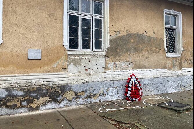 The Execution of Nicolae Ceauşescu, the end of communism - House of the Free Press: when architecture served the message