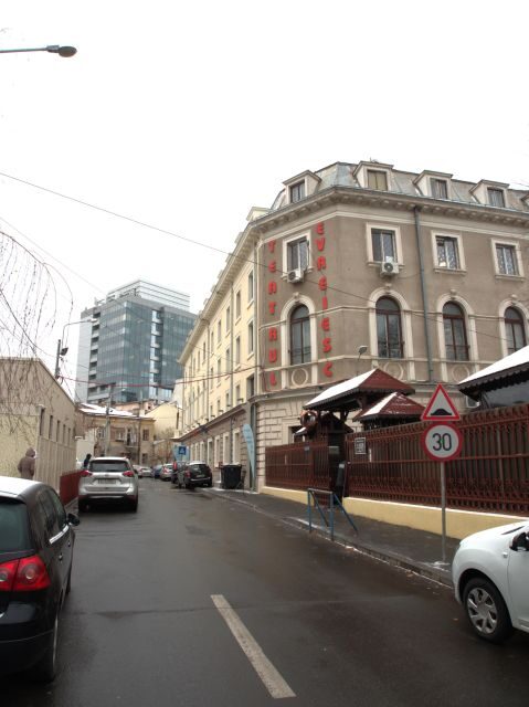 The Jewish heritage of Bucharest - half day walking tour - Passing Laude-Reut and Jerusalem Lion Square: small moments that add up
