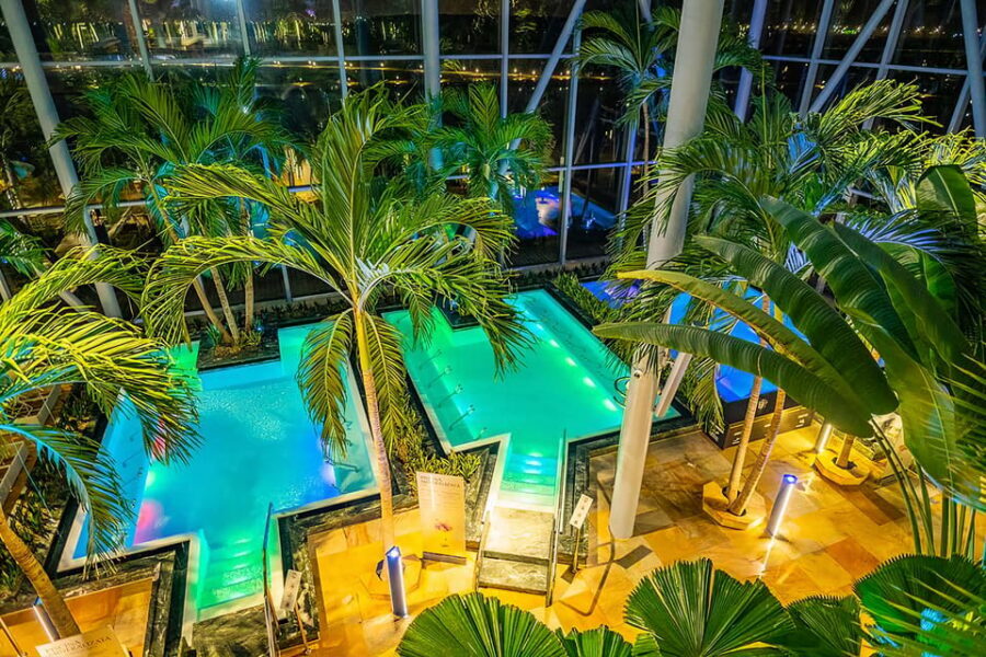 Therme:Spa Day at the biggest oasis of Relaxation《Bucharest》 - Your Time Inside: A 4.5-Hour Relaxation Window