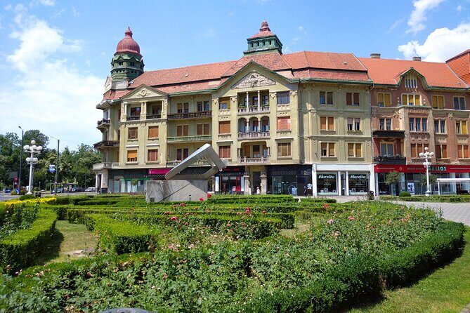 Timisoara Downtown Dream Tour - Piața Sfântul Gheorghe: a small square for a reset