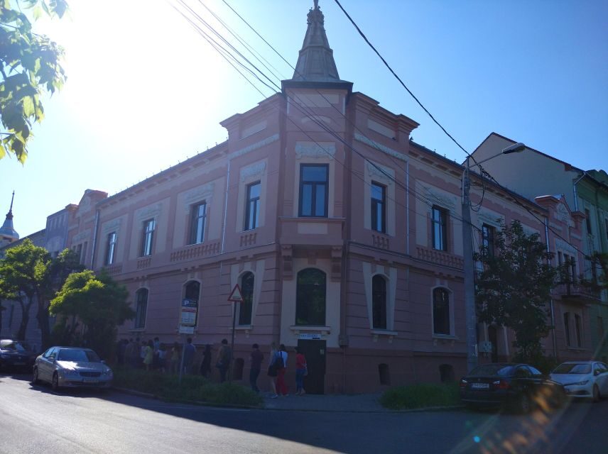 Timisoara Dream Tour in Elisabetin Neighborhood - Meeting at Mocioni Square and Getting Your Bearings