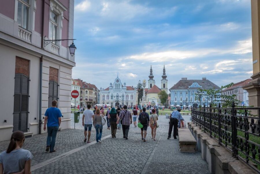Timisoara: Grand Communism Tour - Reformed Hungarian Church: The December 1989 Uprising Start