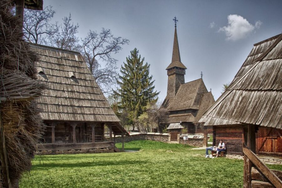Traditions in Bucharest: Village Museum and Wine Tasting - Key Things You’ll Notice