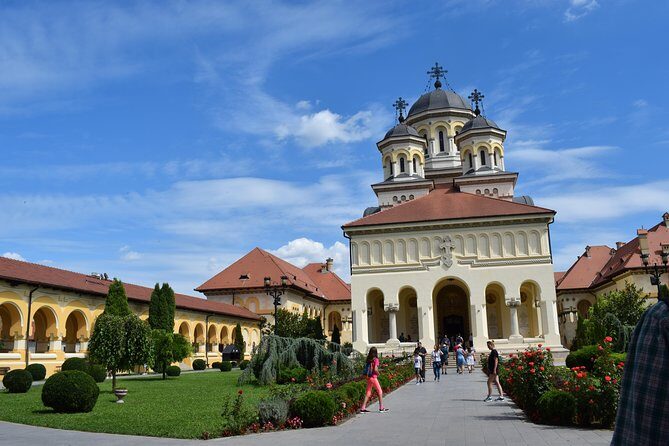 Turda Salt Mine and Hunedoara Corvin Castle from Cluj - What to wear and how much walking you should plan for