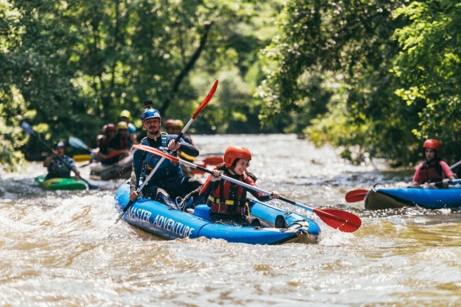 Vadu Crisului: Rafting or Kayaking trip on Crisul Repede - Rafting vs kayaking: how the water level changes your day