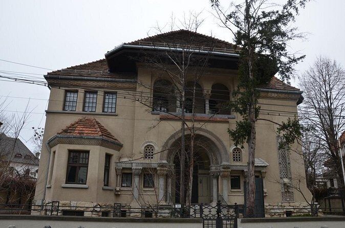 Walking tour of Bucharest - Who should book this Bucharest walk (and who might not)